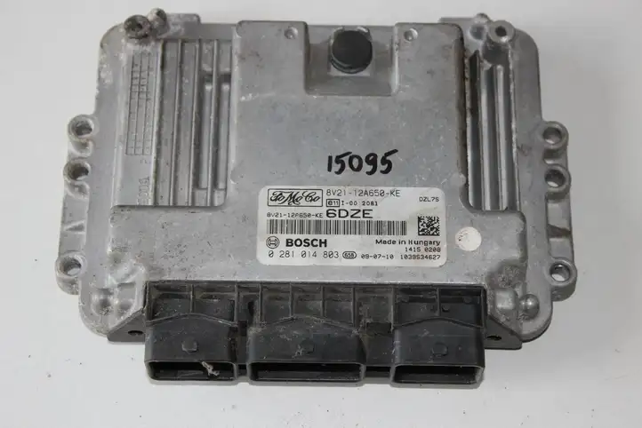 Ford Fiesta (2006 - 2008) 8V2112A650KE Блок управления двигателем (ЭБУ) — фото 1