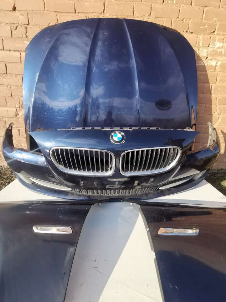 BMW 5 F10 F11 Priekio detalių komplektas