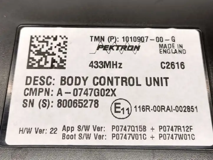 Tesla Model S (2016 - 2021) 1010907-00-G Модуль комфорта — фото 2