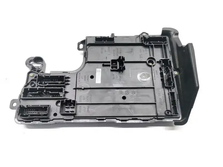 Tesla Model 3 (2017 - 2023) 1567455-02-D Модуль комфорта — фото 3