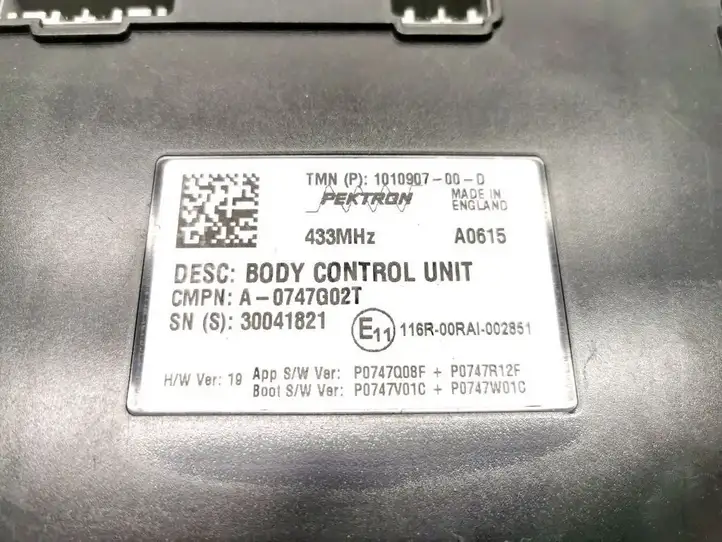 Tesla Model S (2012 - 2016) 1010907-00-D Модуль комфорта — фото 2