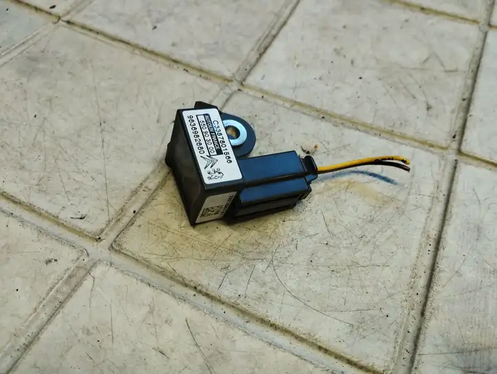 Peugeot 206 (1998 - 2012)  9636982680 Датчик удара надувных подушек