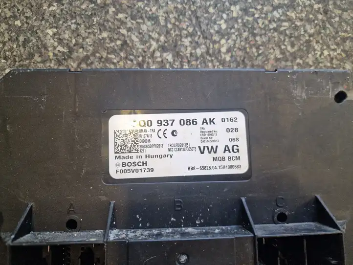 Skoda Octavia Mk3 (5E) (2013 - 2019) 5Q0937086AK Модуль комфорта — фото 3