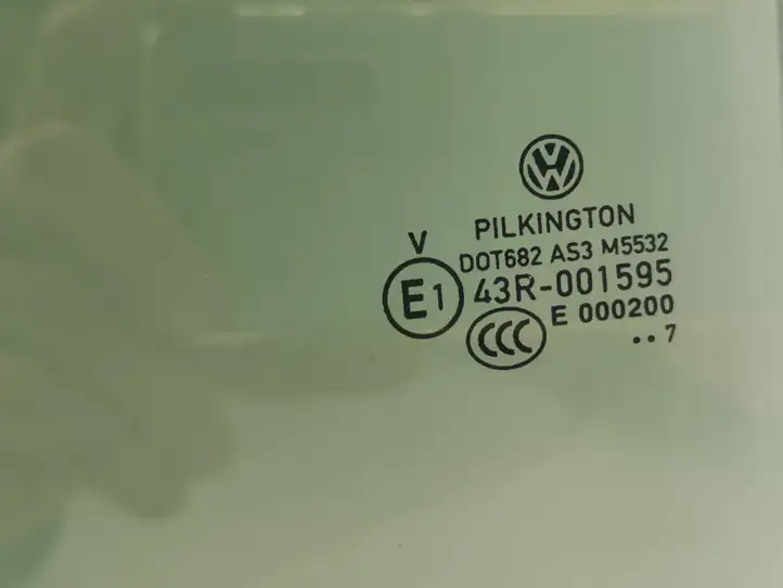 Volkswagen Touran I (2003 - 2010) E000200 Стекло задней двери — фото 2