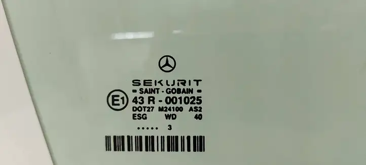 Mercedes-Benz E W211 (2002 - 2009) 43R001025 Стекло передней двери — фото 2