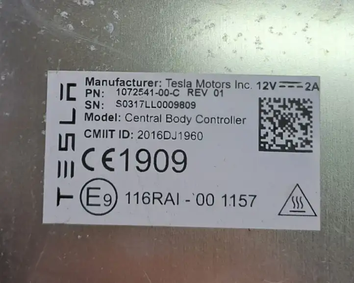 Tesla Model X (2015 - 2021) 107254100C Модуль комфорта — фото 6