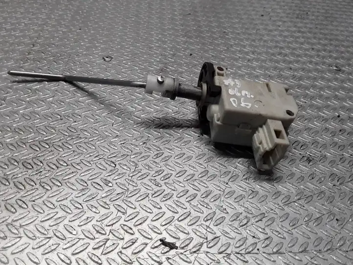 Audi A3/S3 8P (2004 - 2008) 8P4862153 Замок крышки топливного бака — фото 3