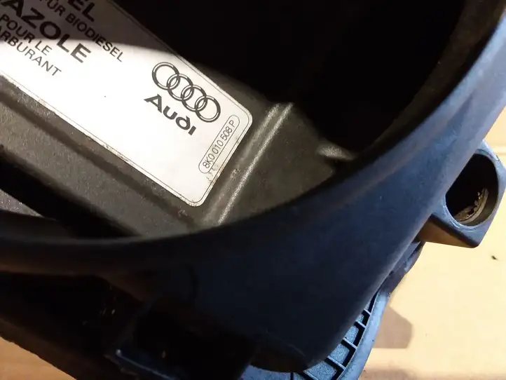 Audi A5 8T 8F (2007 - 2011) 8K0010508P Крышка топливного бака — фото 2