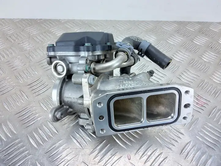 Audi A3/S3 8V (2012 - 2016) 04L128059T Дроссельная заслонка — фото 2