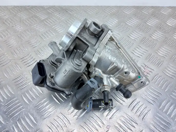 Audi A3/S3 8V (2012 - 2016) 04L128059T Дроссельная заслонка — фото 3
