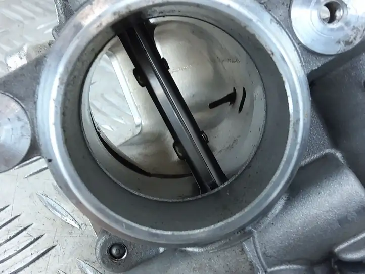 Audi A3/S3 8V (2012 - 2016) 04L128059T Дроссельная заслонка — фото 7