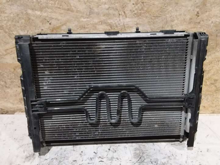 BMW 3 E90 E91 (2005 - 2012)  9229022 Комплект радиаторов