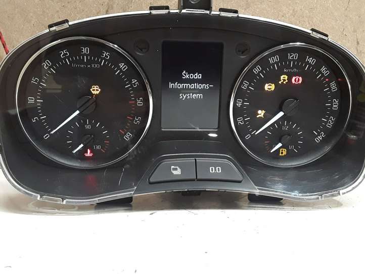 Skoda Fabia Mk2 (5J) (2007 - 2014)  5J0920841D Спидометр (приборный щиток)