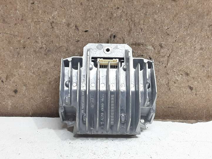 Volkswagen Tiguan (2011 - 2016)  1420000066 Деталь передней фары