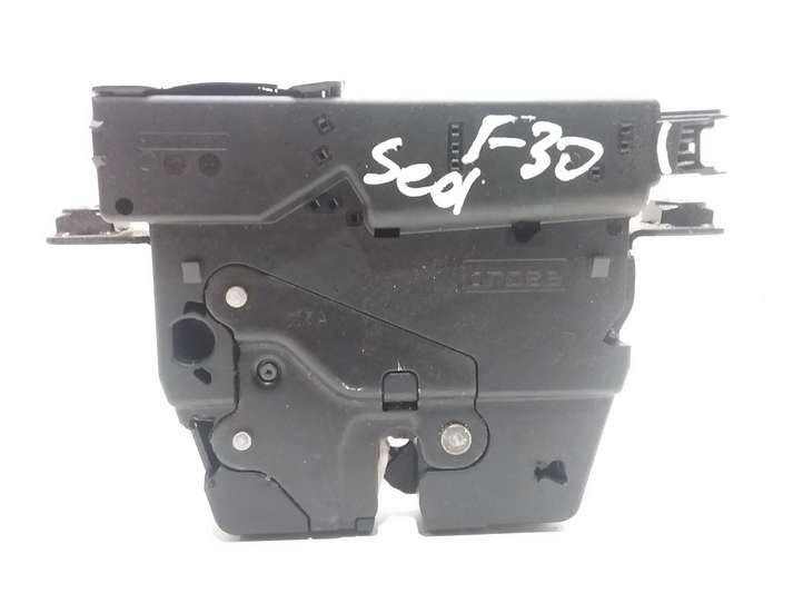 BMW 3 F30 F35 F31 (2012 - 2018)  918064107 Замок задней крышки