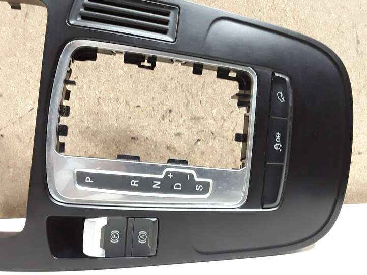 Audi A4 (2007 - 2011)  8K0864261 Рамка рычага переключения передач