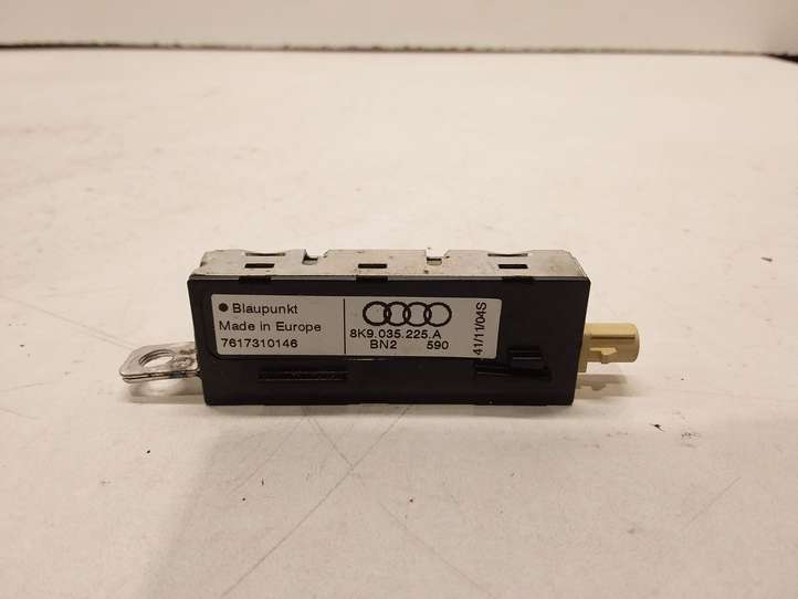 Audi A4 (2007 - 2011)  8K9035225A Усилитель антенны