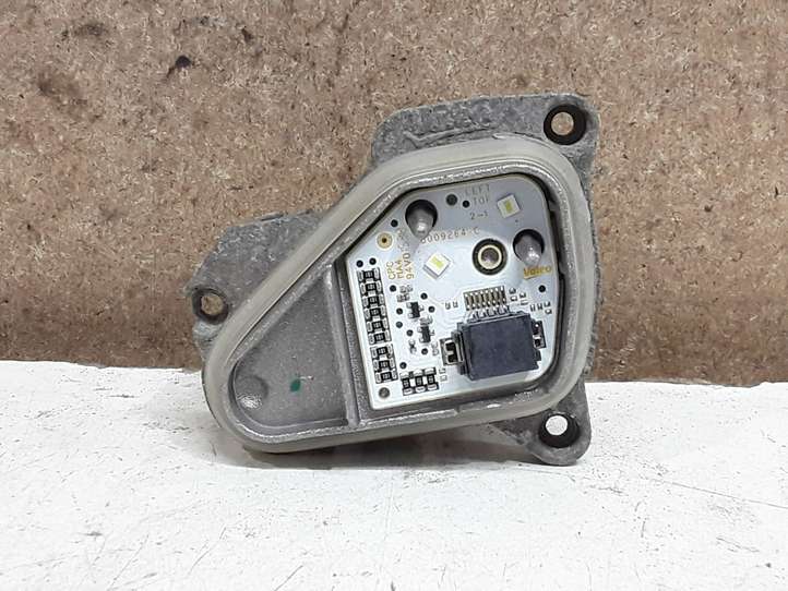 Seat Leon (5F) (2012 - 2019)  5F0941475 Деталь передней фары