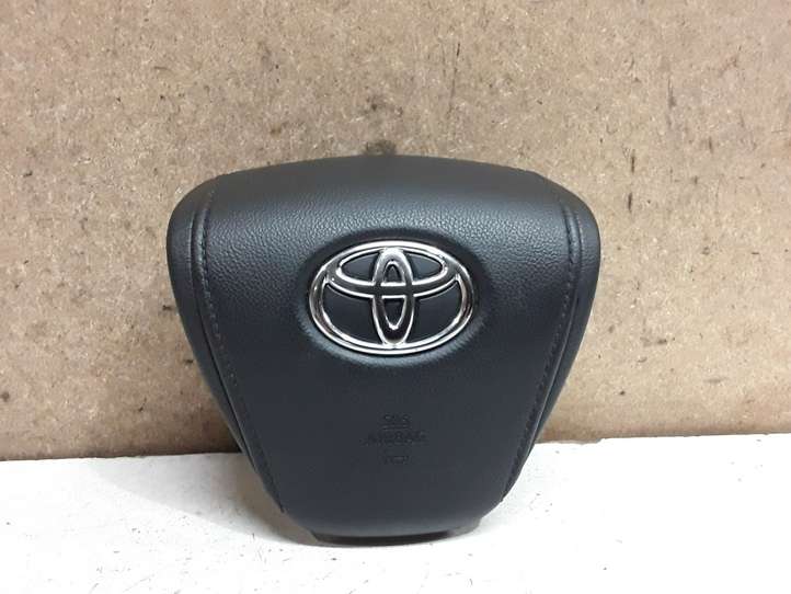 Toyota Avensis T270 (2015 - 2018)  0589P1000183 Подушка безопастности руля