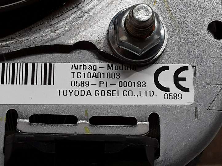 Toyota Avensis T270 (2015 - 2018)  0589P1000183 Подушка безопастности руля