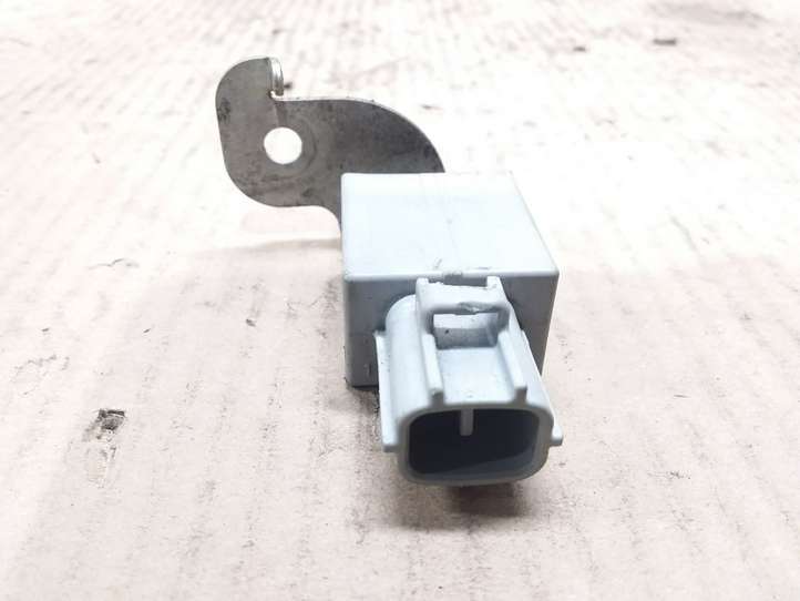 Toyota Auris 150 (2006 - 2012)  9098004196 Другое реле