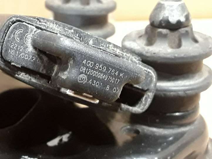 Audi A6 (2011 - 2014)  4G0959754K Ключ / карточка зажигания