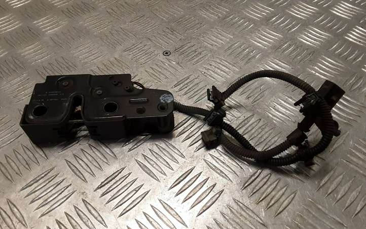 Seat Leon (1P) (2005 - 2012)  1P0823509B Замок капота