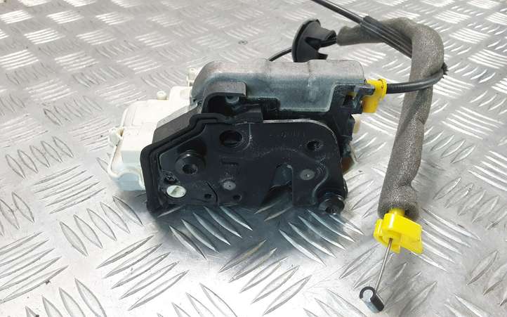 Audi A6 (2011 - 2014)  4G0839016 Замок задней двери