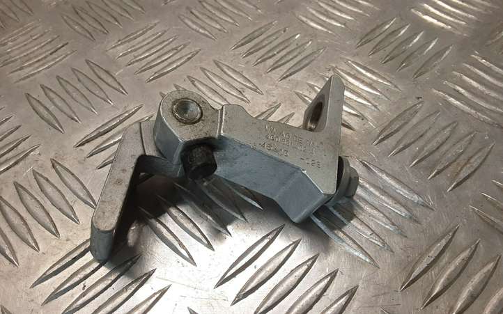 Audi A6 (2011 - 2014)  4G0831402A Верхняя петля передней двери