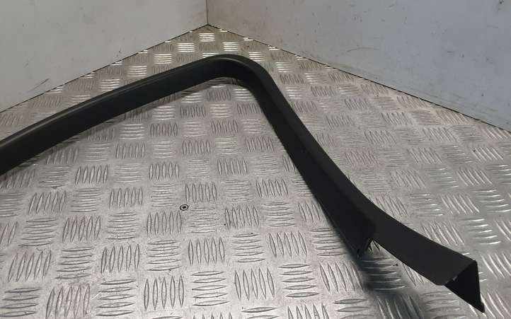 BMW 3 E90 E91 (2005 - 2012)  51347060206 Отделка (молдинг) передней двери
