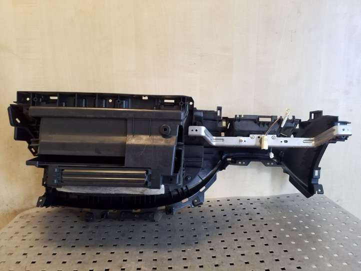 Subaru Forester SH (2008 - 2013)  66055FG020 Комплект ящика для вещей (бардачка)