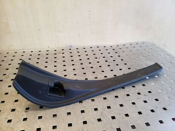 Subaru Forester SH (2008 - 2013)  94061PG020 Отделка заднего порога (внутренняя)
