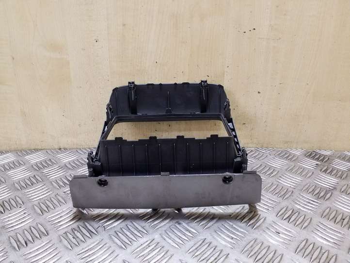 Honda CR-V (2004 - 2006)  77250S9A0131 Отделка радио/ навигации