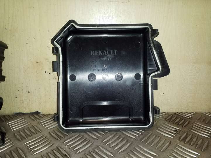 Renault Scenic III -  Grand scenic III (2009 - 2016)  284B10002R Ящик предохранителей (комплект)