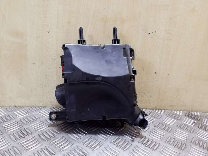 Renault Scenic III -  Grand scenic III (2009 - 2016)  284B10002R Ящик предохранителей (комплект)