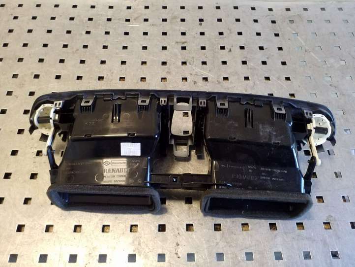 Renault Scenic III -  Grand scenic III (2009 - 2016)  682600031R Центральный дефлектор