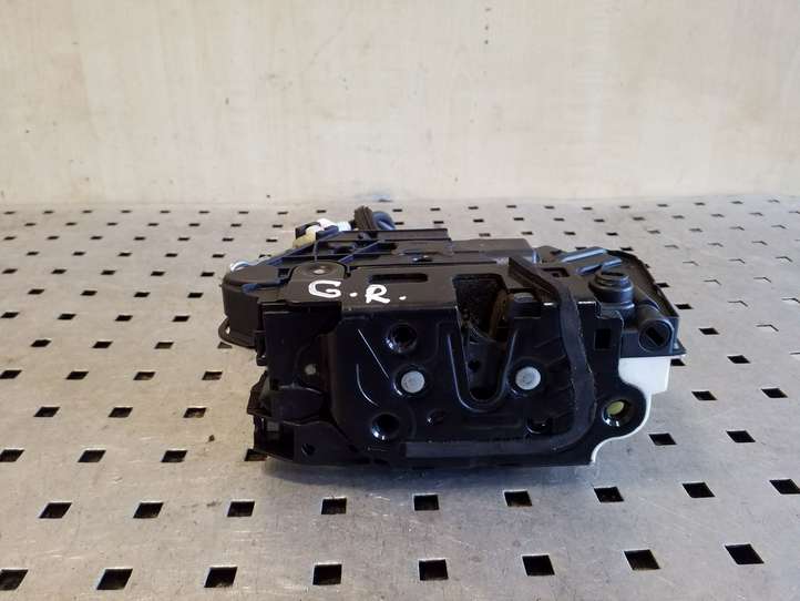 Volkswagen Tiguan (2007 - 2011)  5N0839016A Замок задней двери