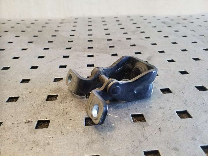 Volkswagen Tiguan (2007 - 2011)  5N0827301 Петля (петли) задней крышки
