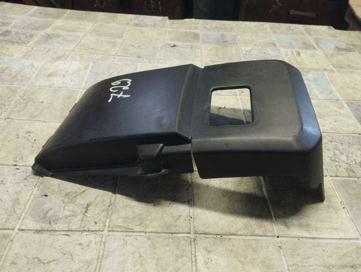 Volvo V50 (2004 - 2008)  30667276 Крышка ящика аккумулятора