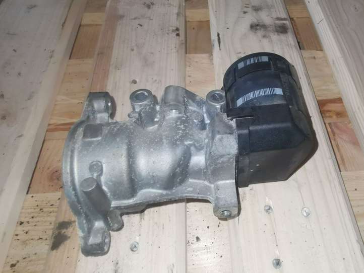 Peugeot 407 (2004 - 2011)  9681825280 Клапан EGR