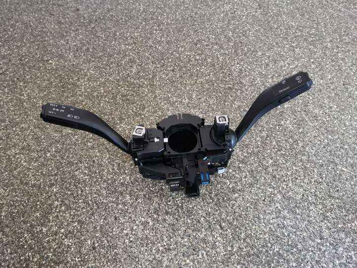 Volkswagen Golf V (2003 - 2009)  1K0953503AP Комплект ручек