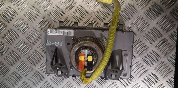 Toyota Prius (XW20) (2003 - 2009)   Подушка безопастности пассажира