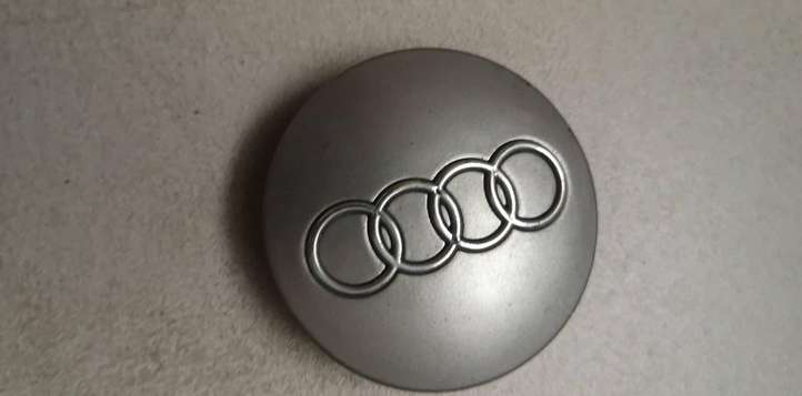 Audi A6 (2004 - 2008)   Заводская крышка (крышки) от центрального отверстия колеса