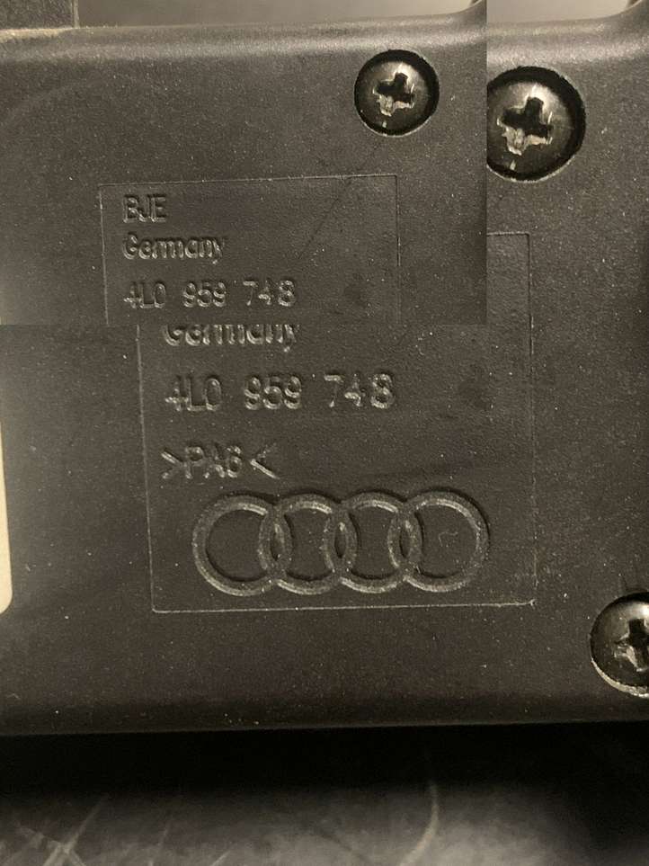 Audi Q7 (2005 - 2009)  4L0959748 Управление регулеровки сидений 