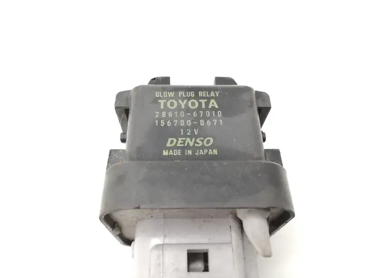 Toyota Yaris (2005 - 2009) 2861067010 Реле накала свечей — фото 2