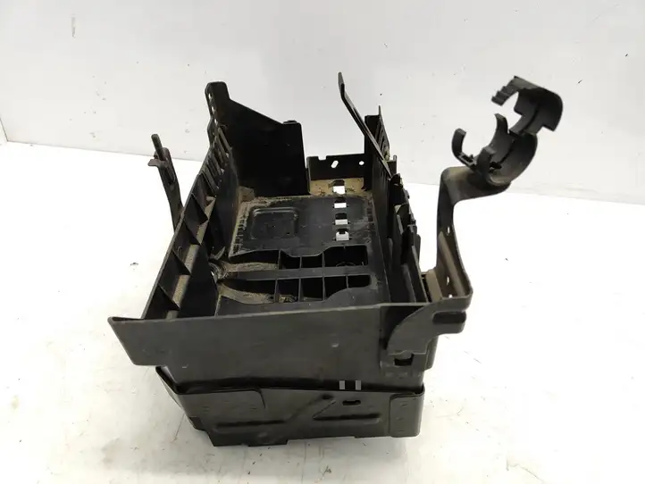 Opel Astra J (2009 - 2012) 13354420 Ящик аккумулятора — фото 4