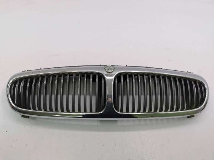 Jaguar X-Type (2001 - 2008)  1X438A100AD Верхняя решётка