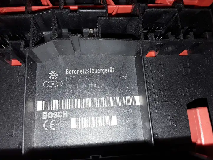 Volkswagen PASSAT B6 (2005 - 2010) 3C0937049AE Модуль комфорта — фото 3