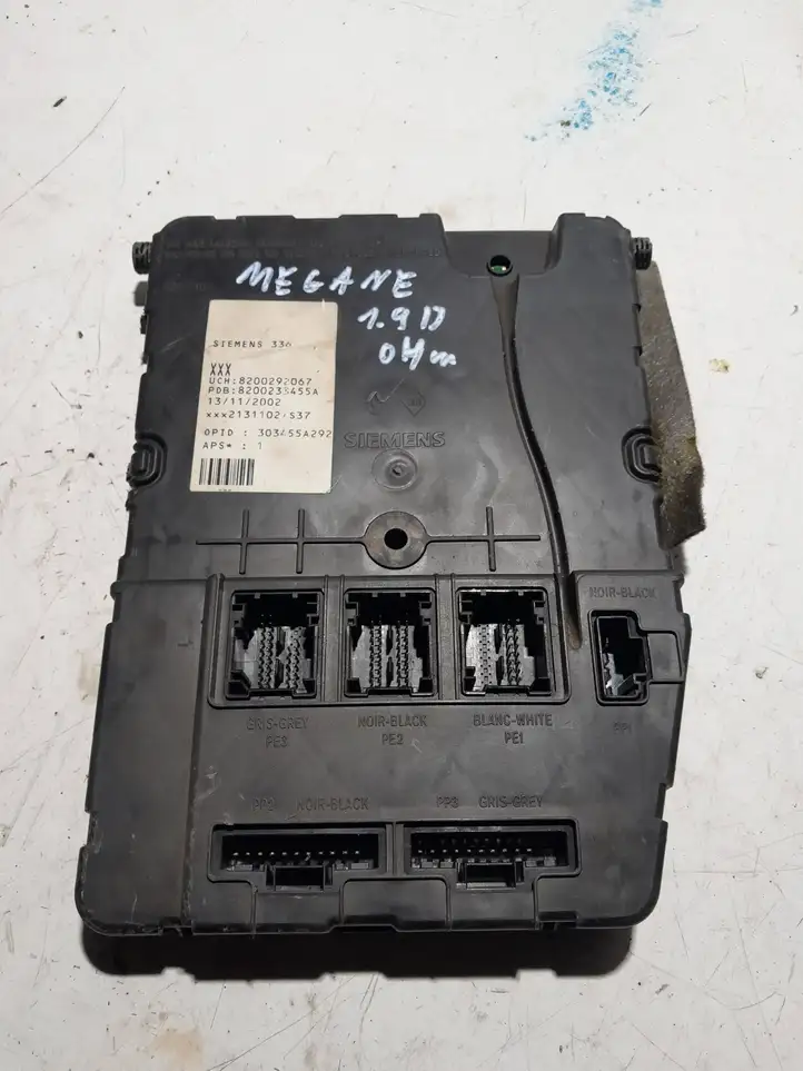 Renault Megane II (2002 - 2005)  8200292067 Mодуль kомфортa