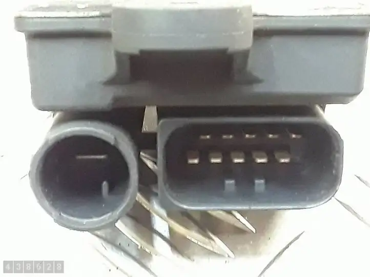 Mercedes-Benz Sprinter W906 (2006 - 2018) 6519000900 Реле накала свечей — фото 3